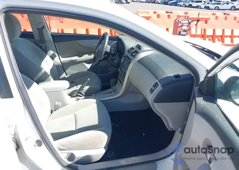 2013 Toyota Corolla Le z USA, uszkodzony, nr VIN 5YFBU4EE0DP076323